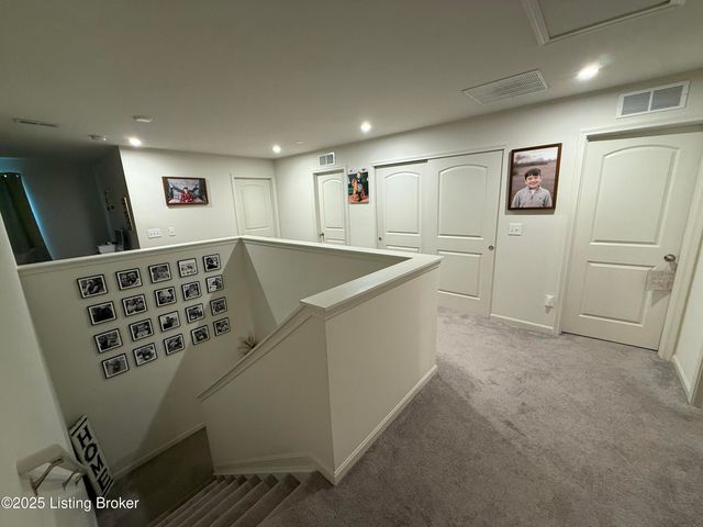 4027 White Pine Ln, La Grange, KY 40031