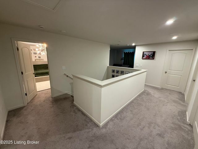 4027 White Pine Ln, La Grange, KY 40031