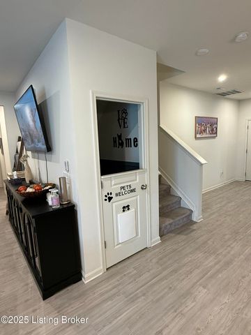 4027 White Pine Ln, La Grange, KY 40031