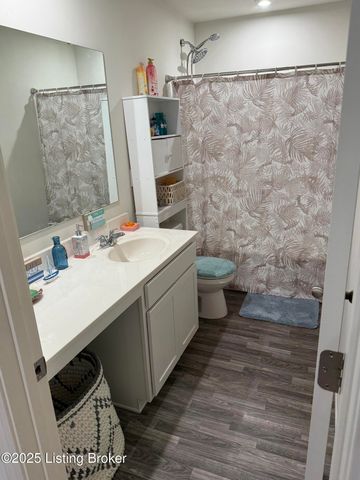 4027 White Pine Ln, La Grange, KY 40031