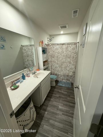 4027 White Pine Ln, La Grange, KY 40031