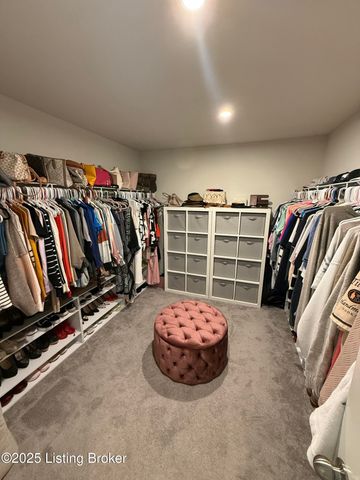 4027 White Pine Ln, La Grange, KY 40031