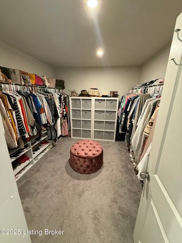 4027 White Pine Ln, La Grange, KY 40031