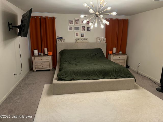 4027 White Pine Ln, La Grange, KY 40031