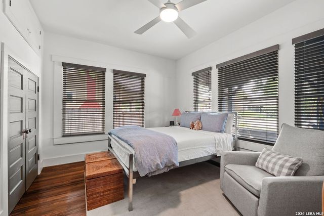 301 QUEEN ANNE CT, San Antonio, TX 78209