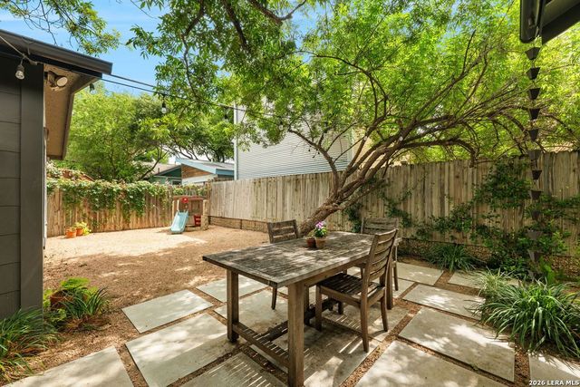 301 QUEEN ANNE CT, San Antonio, TX 78209