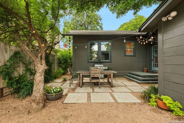 301 QUEEN ANNE CT, San Antonio, TX 78209