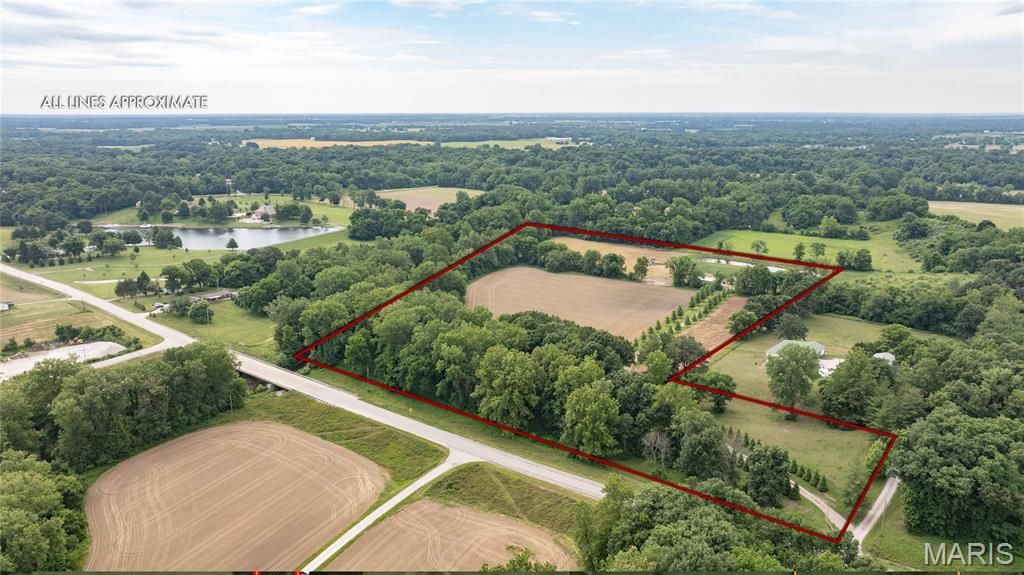 Image 14 of property listing at 0 Seiler Road, Alton, IL 62002