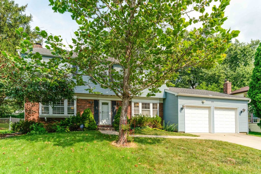 610 Checker Drive, Buffalo Grove, IL 60089