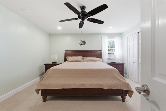 137 Maplewood Rd, Lynn, MA 01904