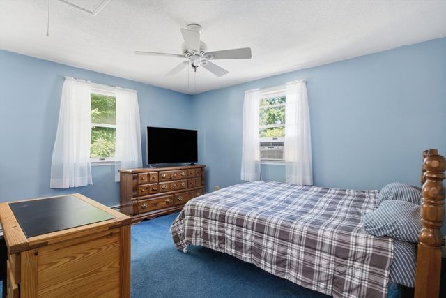 137 Maplewood Rd, Lynn, MA 01904