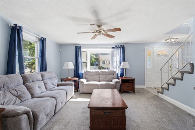 137 Maplewood Rd, Lynn, MA 01904