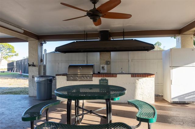 5660 80TH STREET N A202, St Petersburg, FL 33709