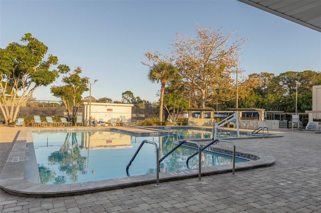 5660 80TH STREET N A202, St Petersburg, FL 33709