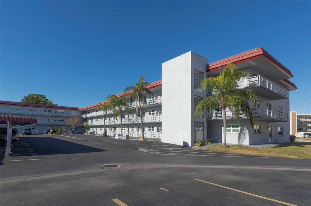 5660 80TH STREET N A202, St Petersburg, FL 33709