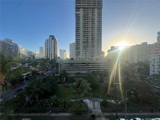 440 Seaside Avenue 708, Honolulu, HI 96815