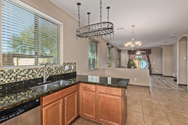 2624 W Beautiful Lane, Phoenix, AZ 85041