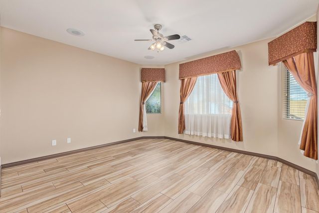 2624 W Beautiful Lane, Phoenix, AZ 85041