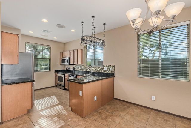 2624 W Beautiful Lane, Phoenix, AZ 85041