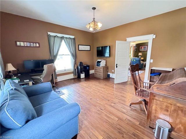 311 Cherry Street, Mount Airy, NC 27030
