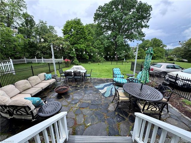 311 Cherry Street, Mount Airy, NC 27030