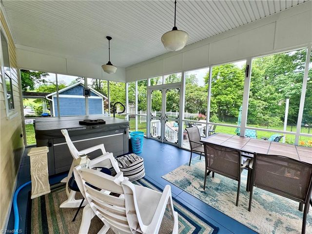 311 Cherry Street, Mount Airy, NC 27030