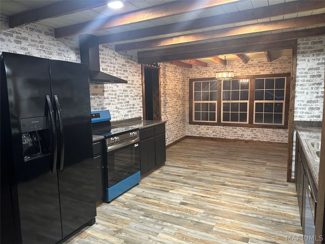 122 N Wesson Street, Tallassee, AL 36078