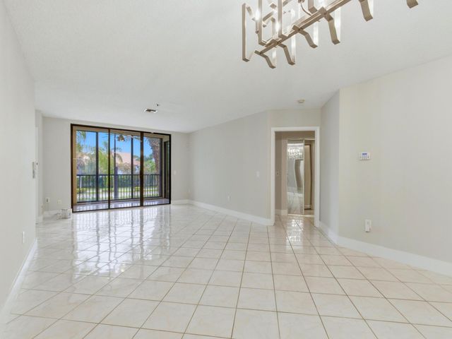 5265 Brisata Circle P, Boynton Beach, FL 33437
