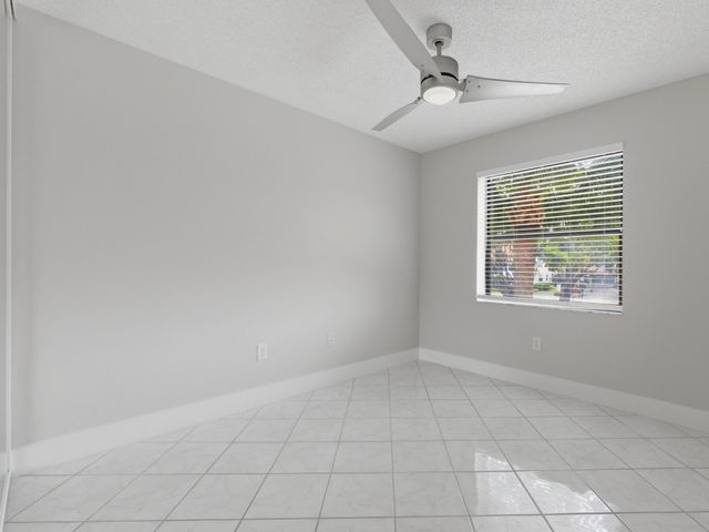5265 Brisata Circle P, Boynton Beach, FL 33437