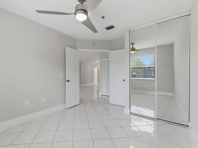 5265 Brisata Circle P, Boynton Beach, FL 33437