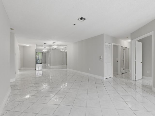 5265 Brisata Circle P, Boynton Beach, FL 33437