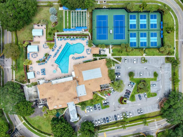 5265 Brisata Circle P, Boynton Beach, FL 33437