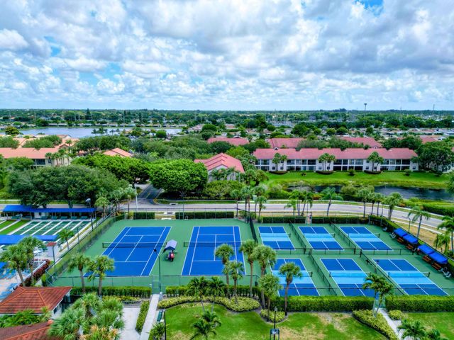 5265 Brisata Circle P, Boynton Beach, FL 33437