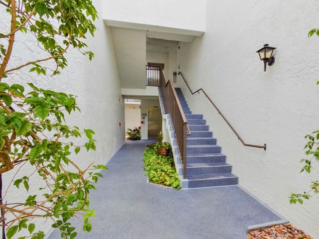 5265 Brisata Circle P, Boynton Beach, FL 33437