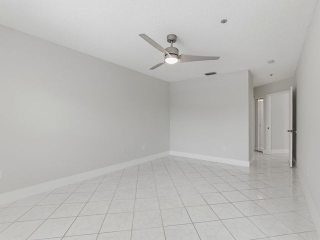 5265 Brisata Circle P, Boynton Beach, FL 33437