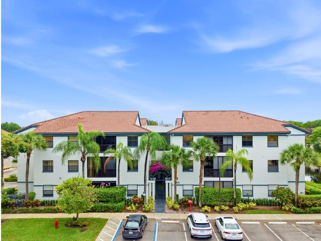 5265 Brisata Circle P, Boynton Beach, FL 33437