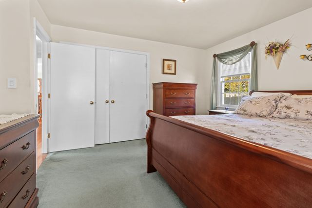 16 Katy Lane, Norwalk, CT 06851