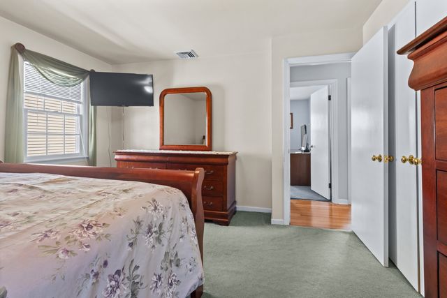 16 Katy Lane, Norwalk, CT 06851