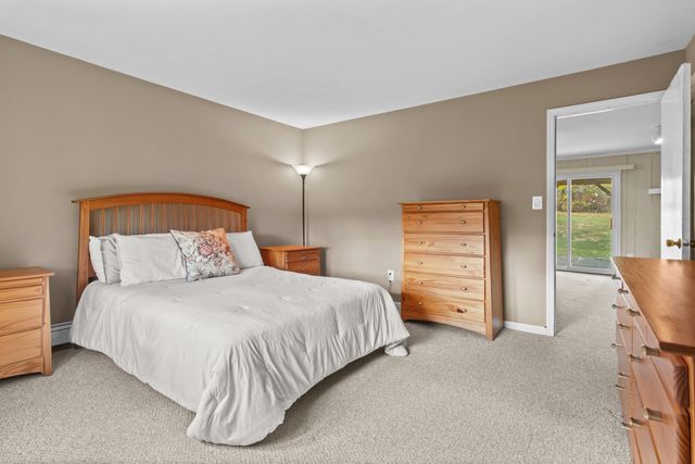 16 Katy Lane, Norwalk, CT 06851