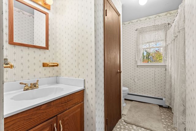 16 Katy Lane, Norwalk, CT 06851