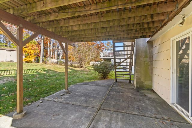 16 Katy Lane, Norwalk, CT 06851