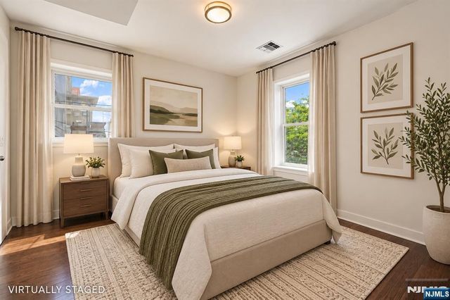941 Boulevard 3C, Weehawken, NJ 07086
