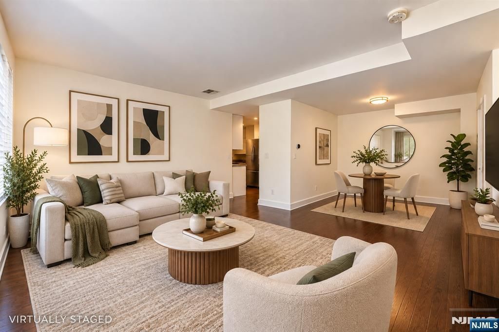 941 Boulevard 3C, Weehawken, NJ 07086
