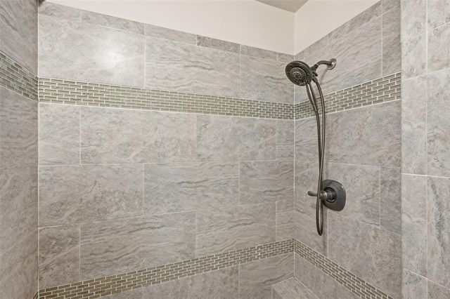 5915 46TH AVENUE N, Kenneth City, FL 33709