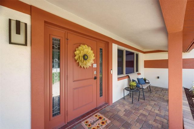 5915 46TH AVENUE N, Kenneth City, FL 33709