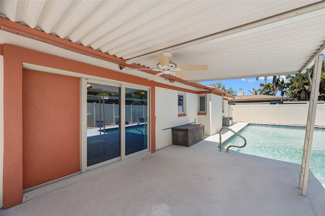 5915 46TH AVENUE N, Kenneth City, FL 33709