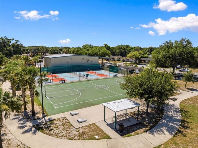 5915 46TH AVENUE N, Kenneth City, FL 33709