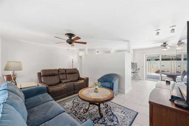 5915 46TH AVENUE N, Kenneth City, FL 33709