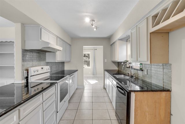 608 Vernet Street, Richardson, TX 75080