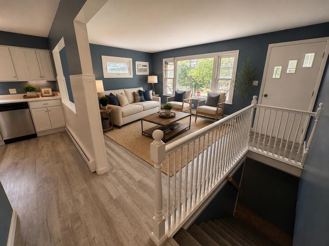 695 Calef Road, Manchester, NH 03103